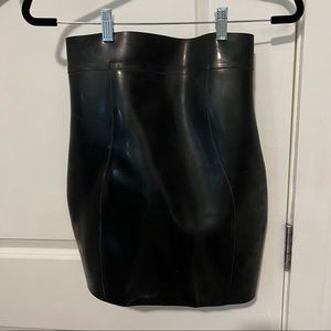Unique high waisted pencil skirt with zipper made of rubber/latex like fabric
